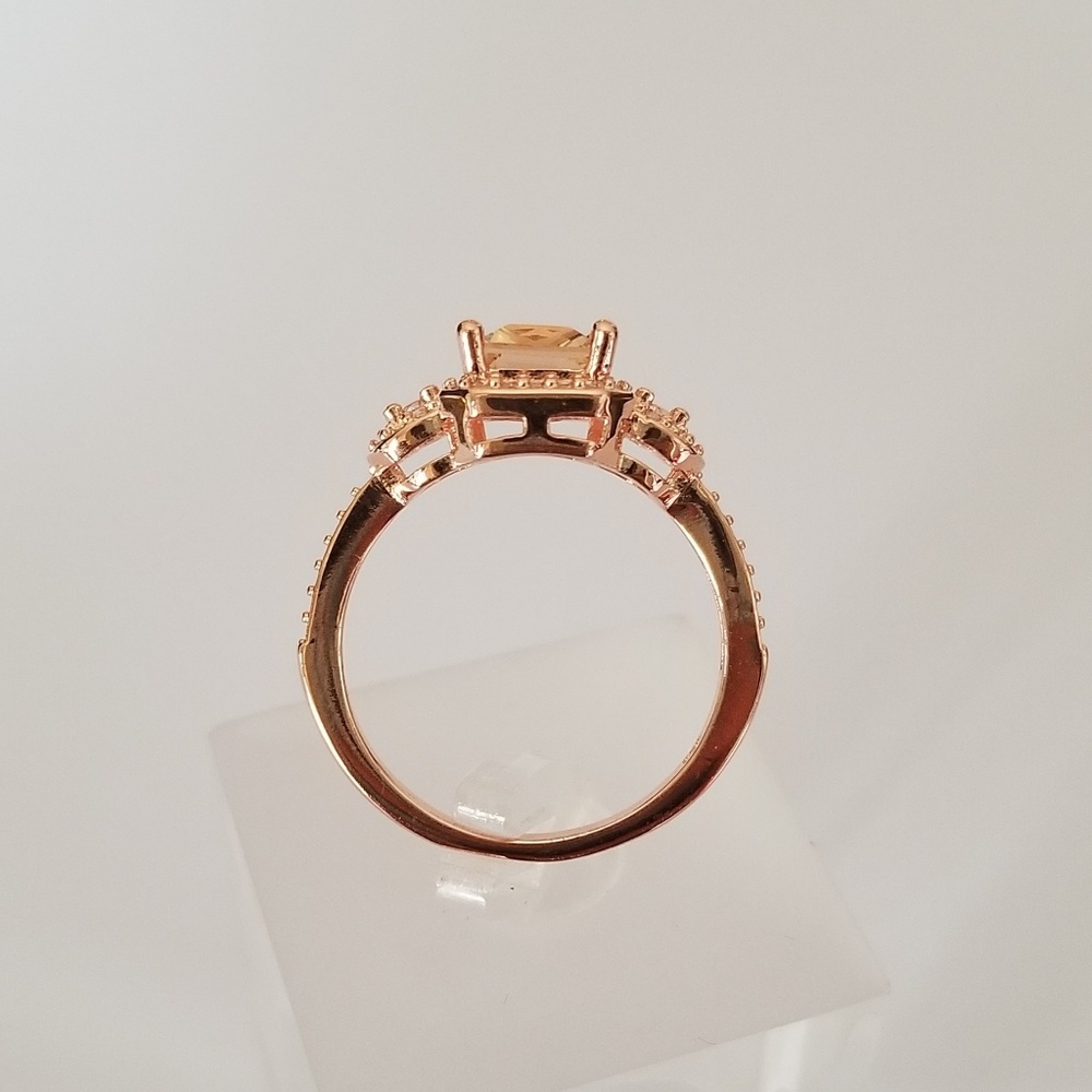 *only size 8!*Emerald Cut Simulated Morganite Ring - Picture 2 of 7